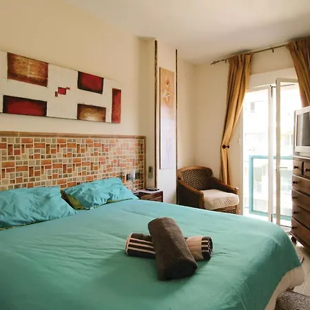 Apartment 2 Bedroom Gorgeous In Nerja