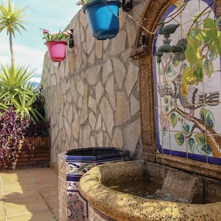 Appartement Awesome In With Wifi Nerja