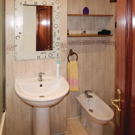 2 Bedroom Gorgeous In Apartament Nerja